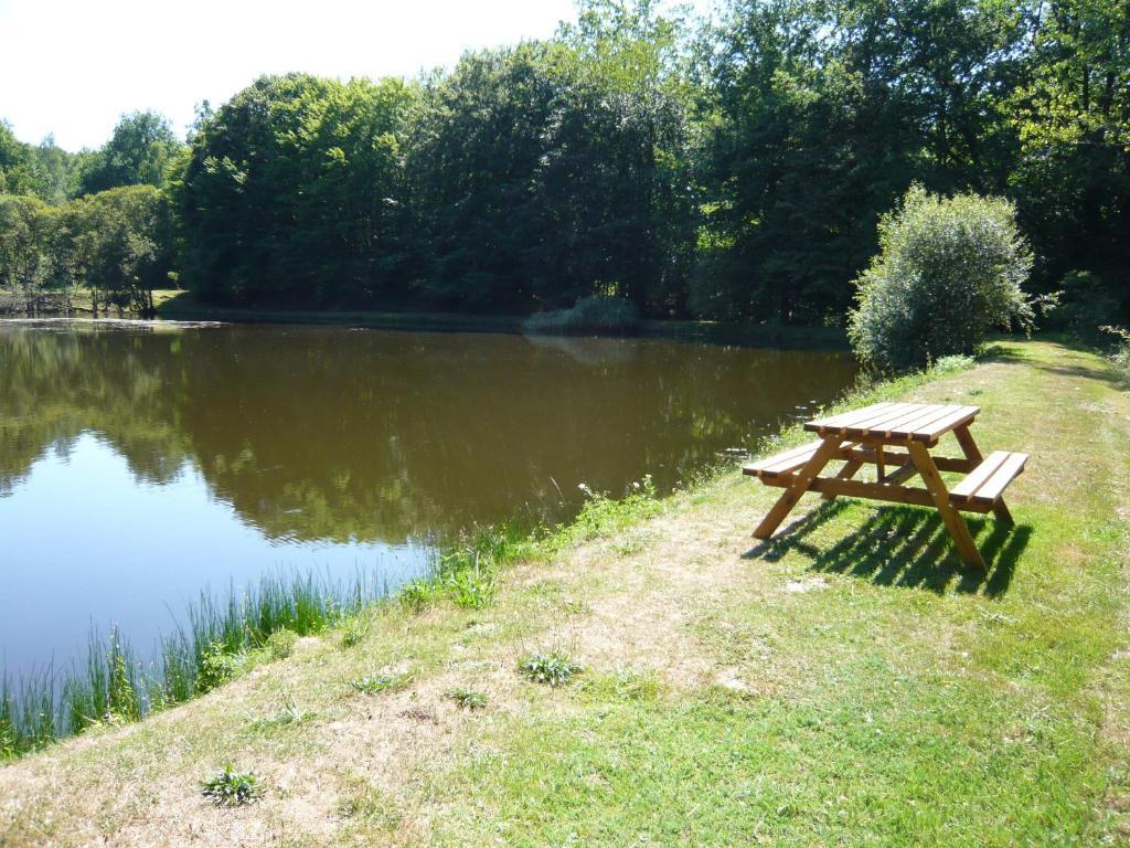 Lakeside Bed And Breakfast Payzac (Dordogne) Exterior photo